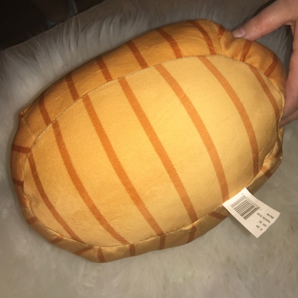 2/$50 Clara Cupcake Squishmallow 12” - Picture 4 of 5